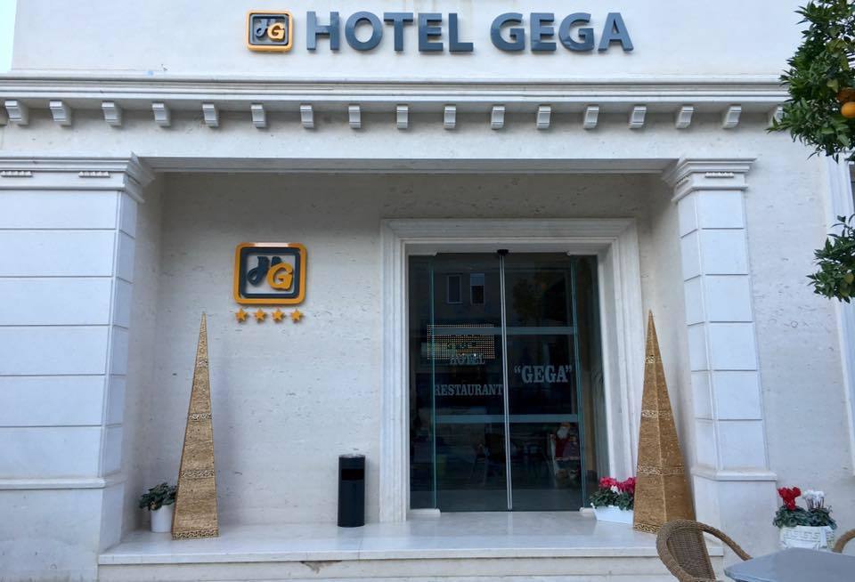 Hotel Gega ベラト エクステリア 写真